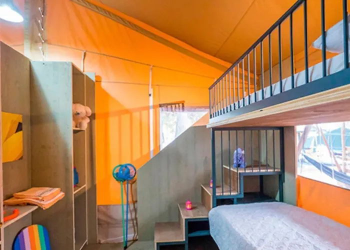 Eurocamp Tents At Campsite Porto Sole Πάρκο διακοπών